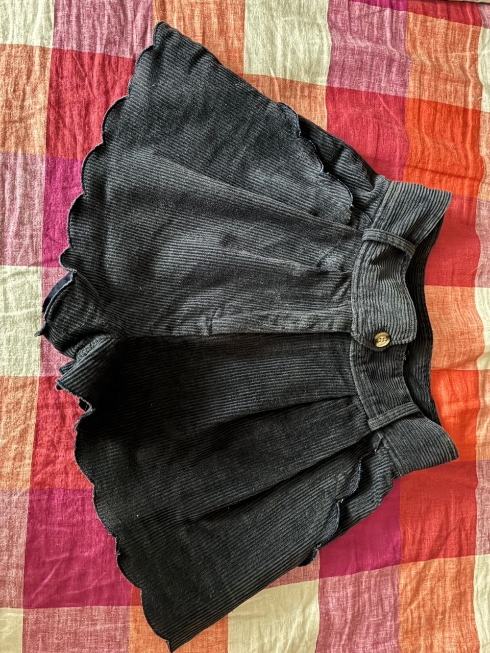 Dear Creatures Scalloped Corduroy Shorts XS